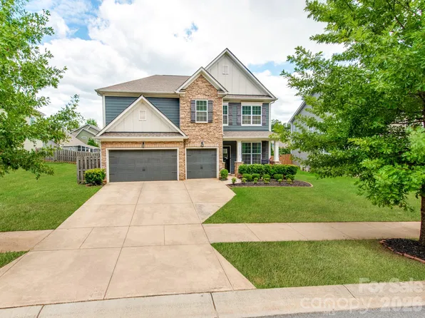 11013 Charmont Pl, Huntersville, NC 28078