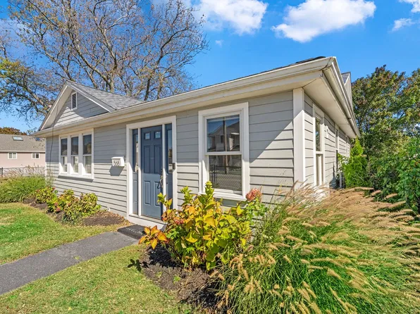 568 Nantasket Ave, Hull, MA 02045