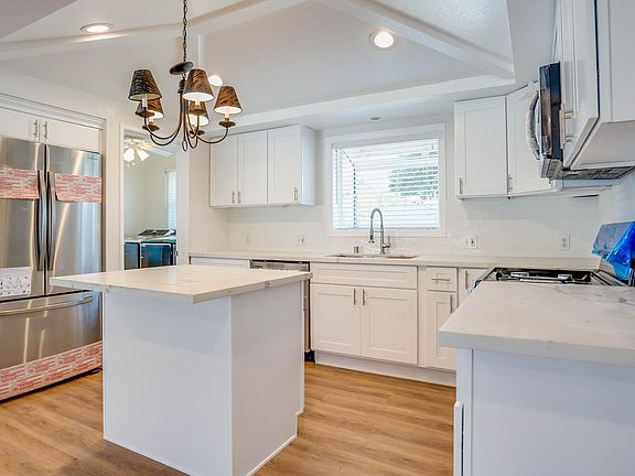 5th image of 2025 Nutwood Ave