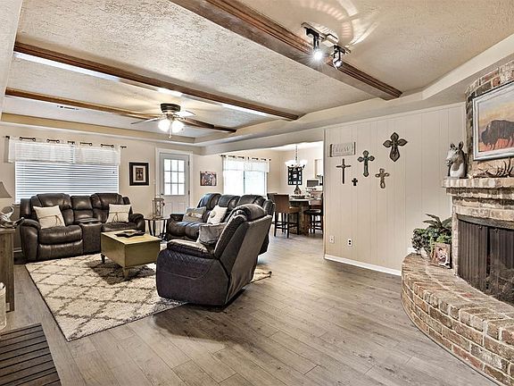4th image of 2118 Oak Shores Dr
