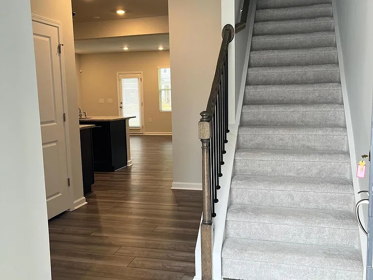 192 Tumbling Rock Way — Photo 5