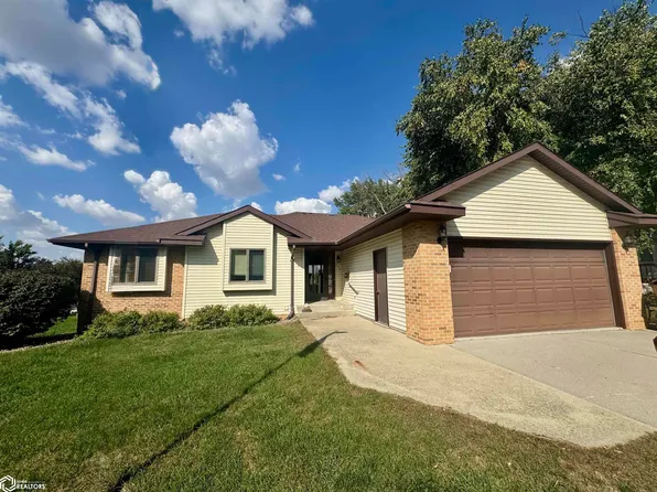 912 Broadway St, Audubon, IA 50025