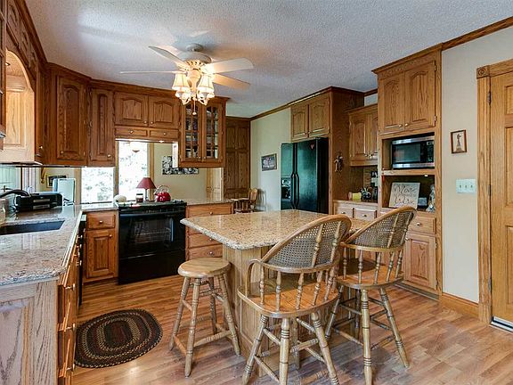 4th image of 2920 Hickory Ct