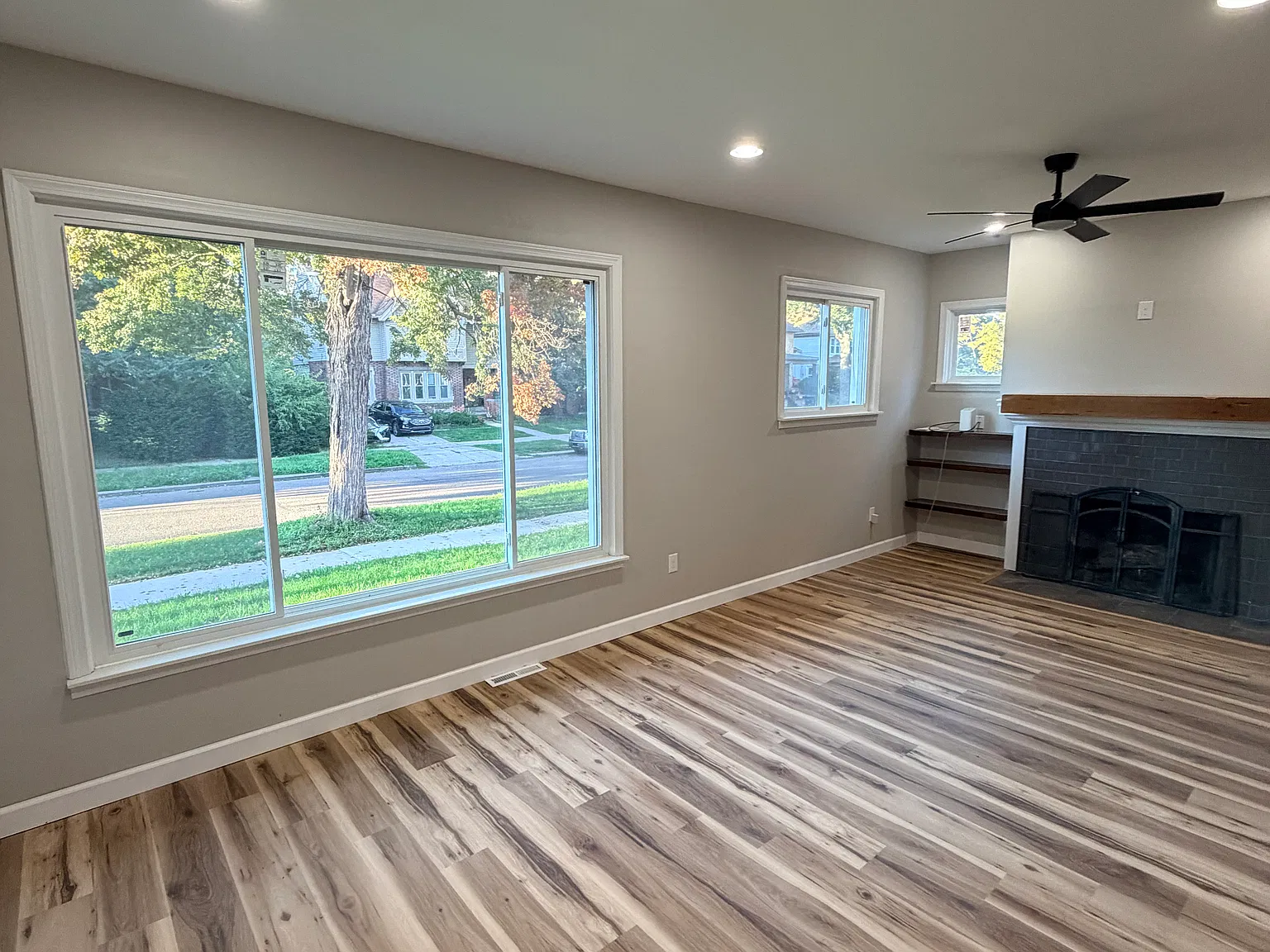 3 bed, 1701 sqft, $2,000 — Photo 3