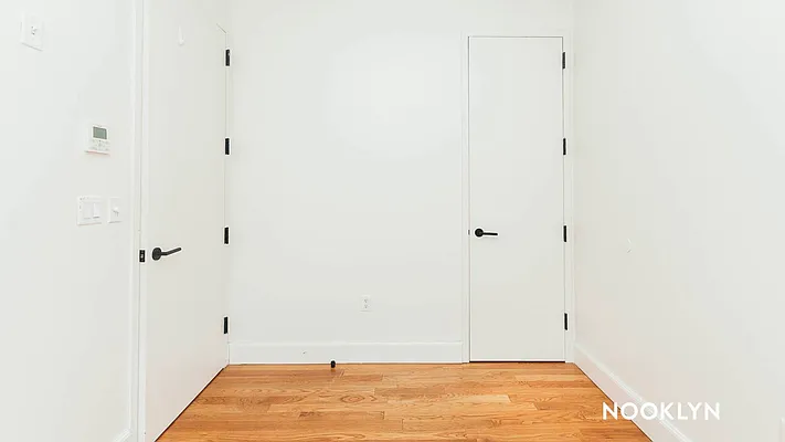 Rented by Nooklyn NYC LLC | media 45