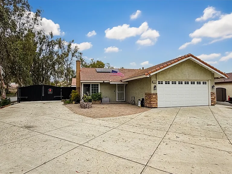12426 Lilac Ct — Photo 10