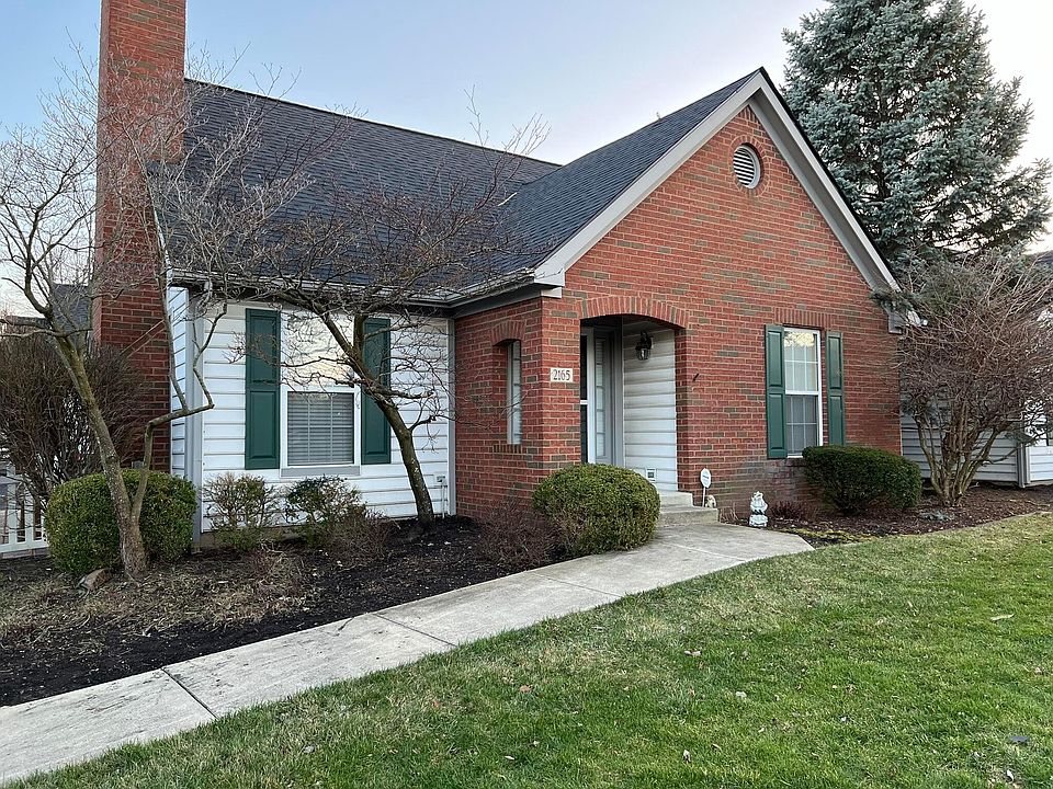2nd image of 2165 Victoria Park Dr