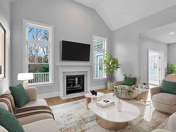 3rd image of 4 Weber Farm Rd #4