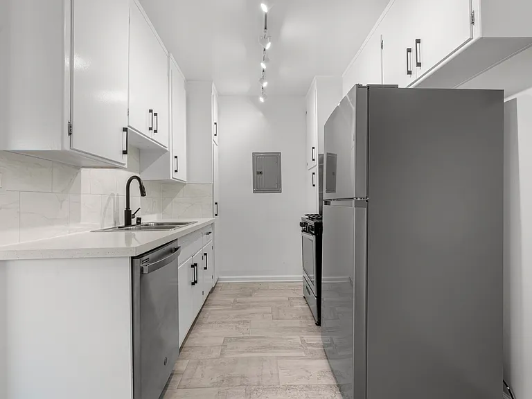 4061 Lafayette Pl #4 — Photo 4