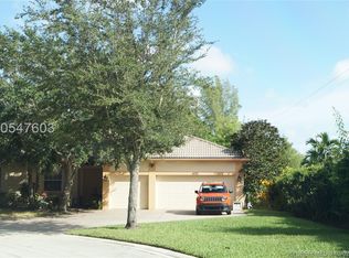 4727 NW 72nd Pl, Coconut Creek, FL 33073