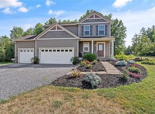 51 Phinney Ln, Central Square, NY 13036