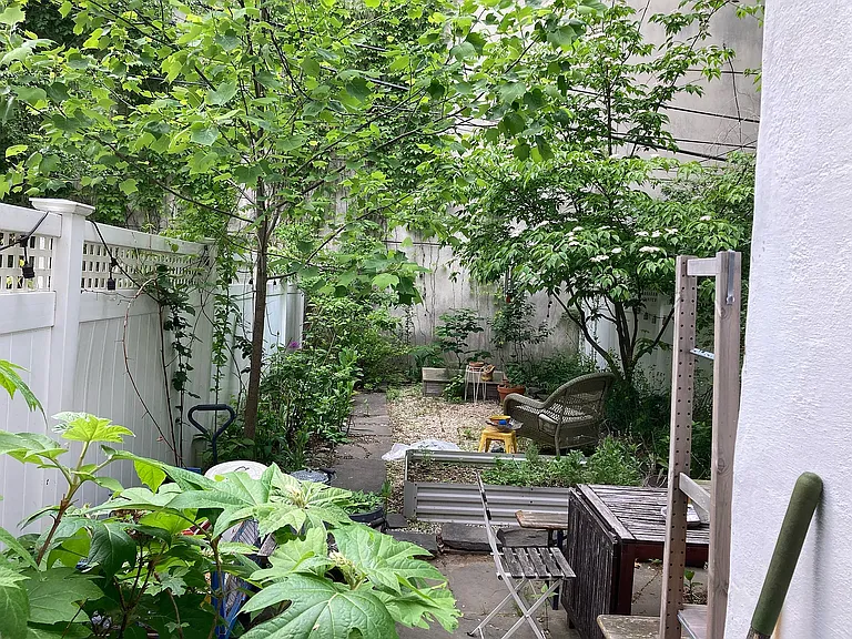 739 Quincy St #1 — Photo 8