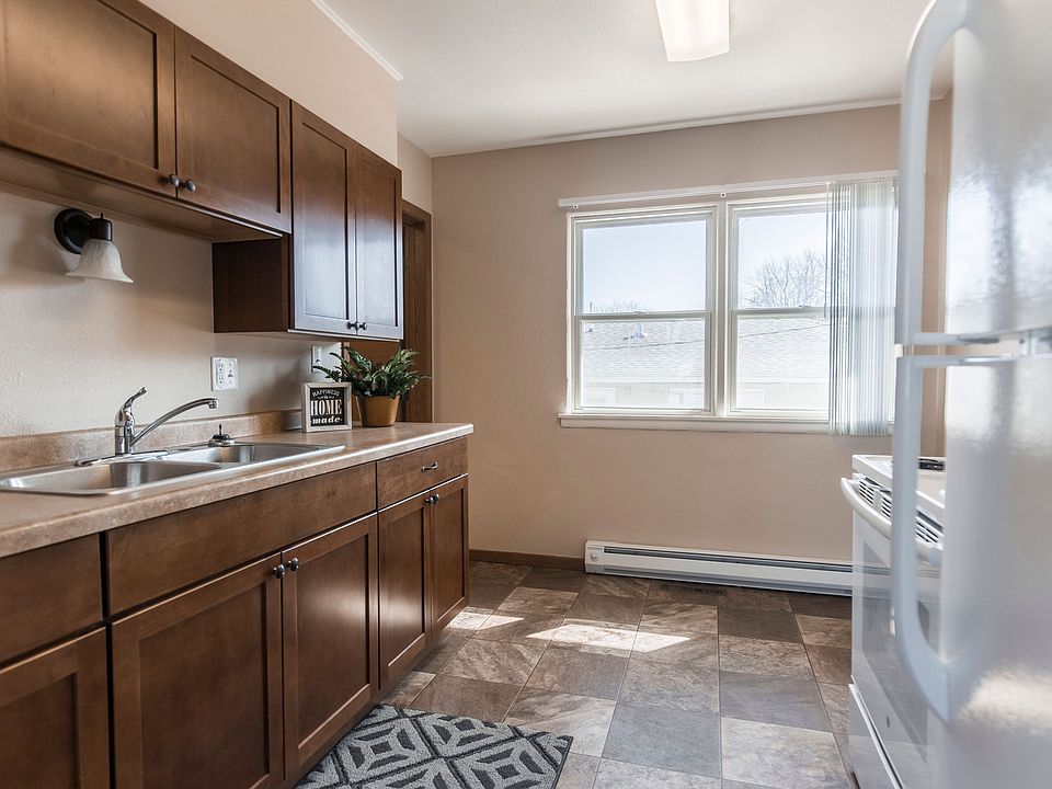 Campbell Apartments ; Kitchen