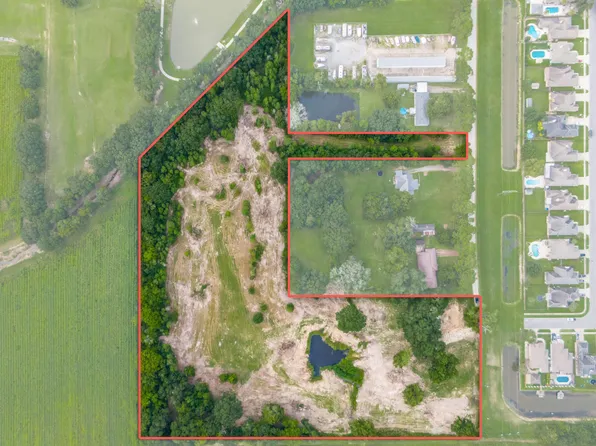 100/136 Minolta Rd, Youngsville, LA 70592