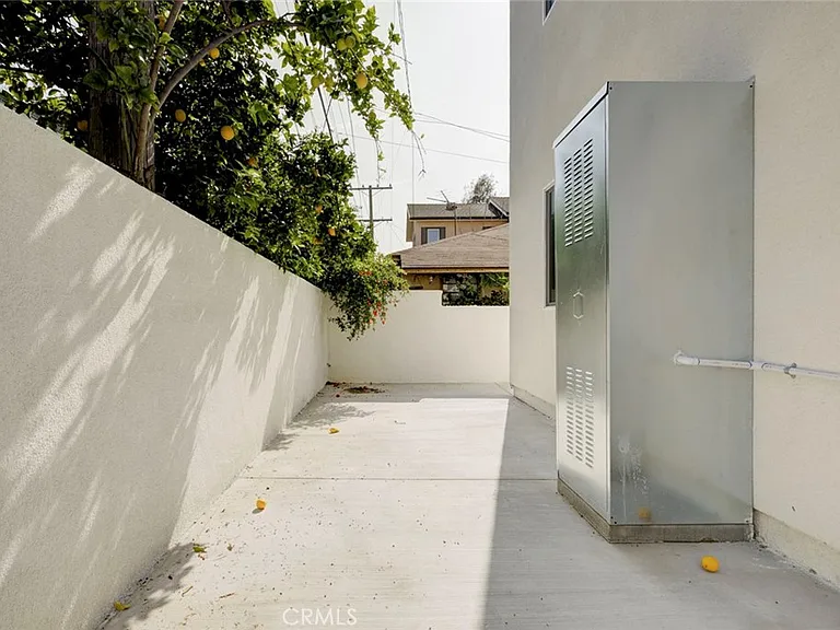 1070 Allen Ave #D — Photo 22
