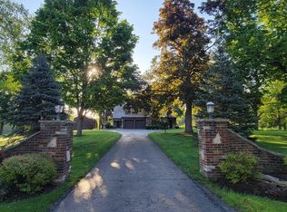 26133 W Grass Lake Rd, Antioch, IL 60002