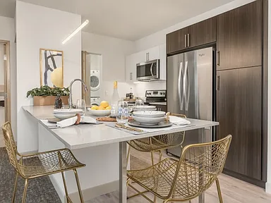2 Bedroom (2B1)