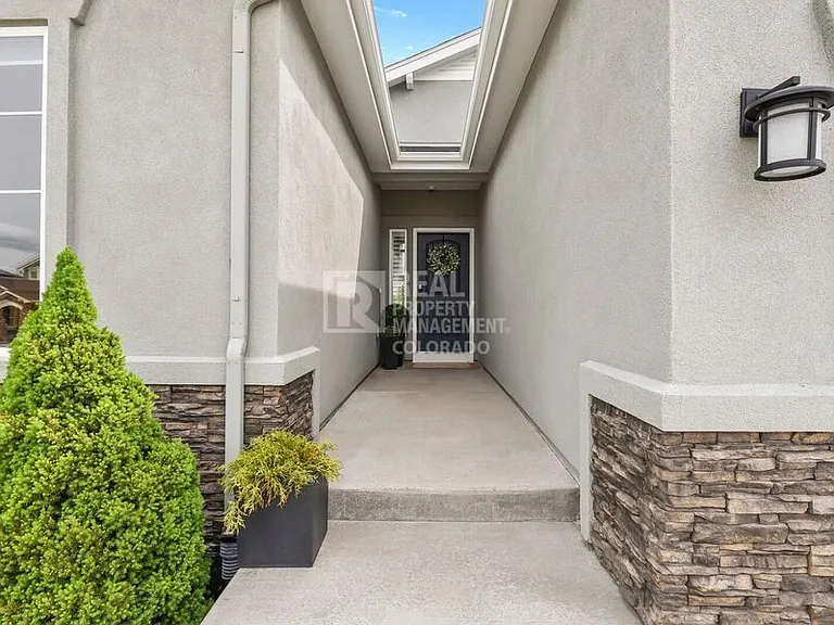 11059 Falling Snow Ln — Photo 3