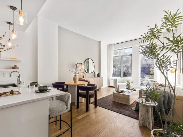 101 N 5th St APT 2D, Brooklyn, NY 11249