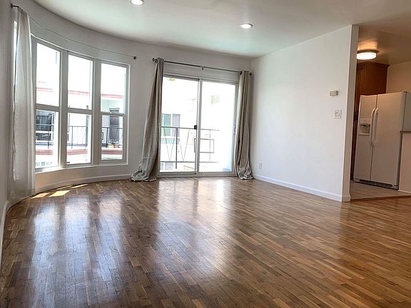 3rd image of 1537 N Laurel Ave #208A