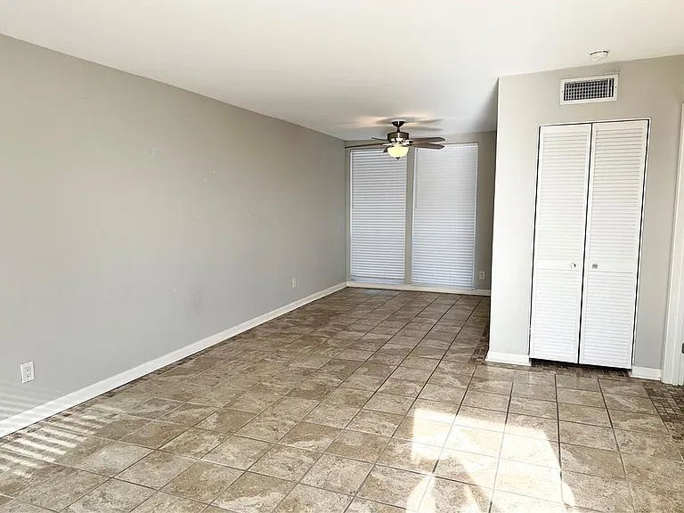 3402 Ocean Dr #41 — Photo 3