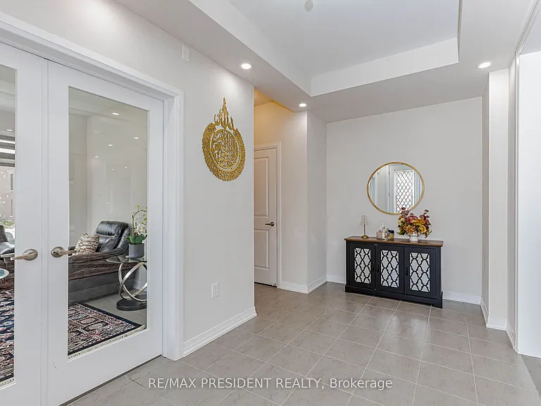405 Newman Dr — Photo 6
