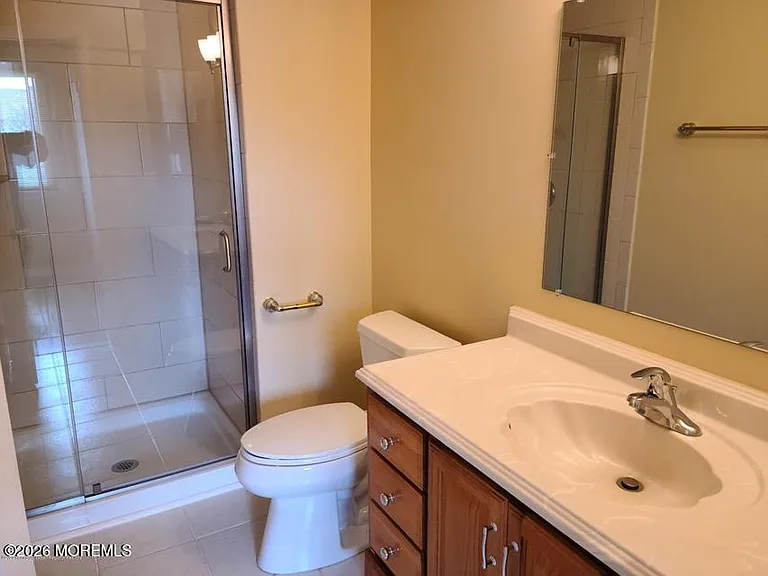 215 Clubhouse Dr — Photo 12