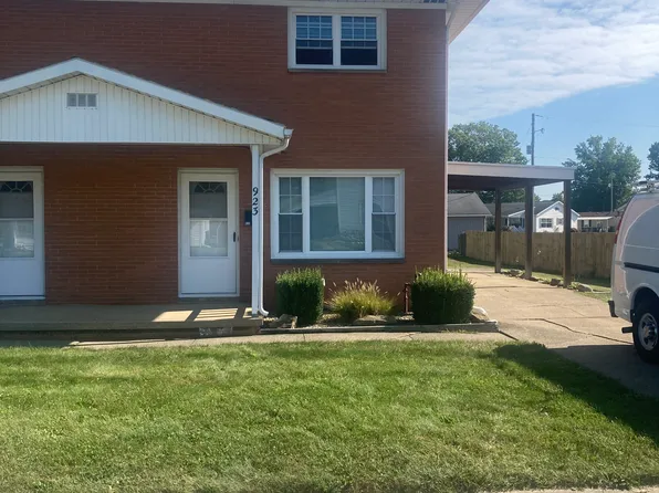 923 Logan St NW #1, New Philadelphia, OH 44663