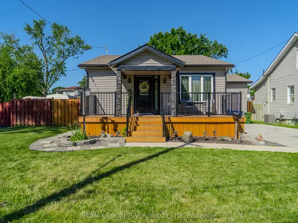 1721 S Cameron Blvd, Windsor, ON N9B 3C9