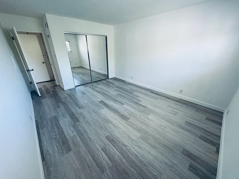 11305 Graham Pl — Photo 7