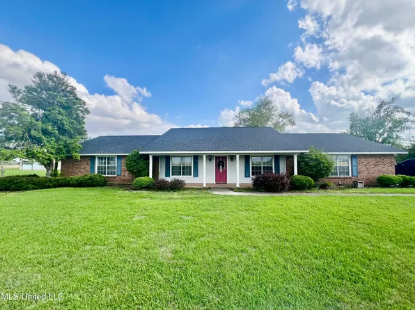 309 Bailey Dr, Hollandale, MS 38748