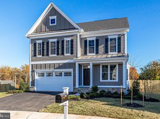 813 Plum St SW, Vienna, VA 22180