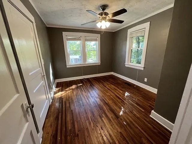 330 Edgewood Dr — Photo 8