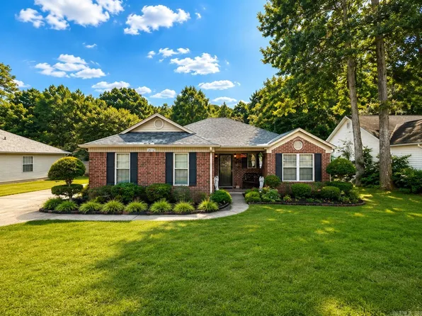 2012 Cherry Creek Cir, Bryant, AR 72022