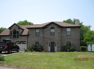 2208 E Windbrook Rd, Knoxville, TN 37923