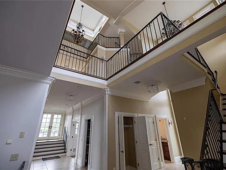 945 Westminster St #2 — Photo 20