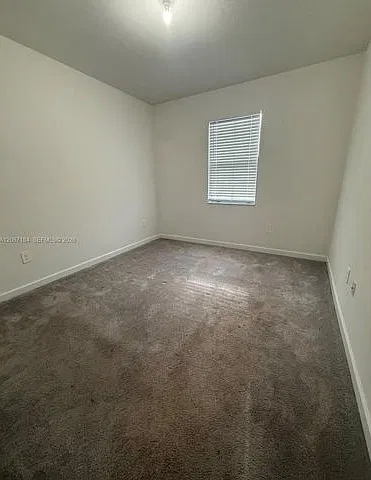 3 bed, 2.5 bath, 1697 sqft, $2,900 — Photo 2