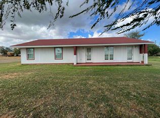 1112 Houston St, Cotulla, TX 78014