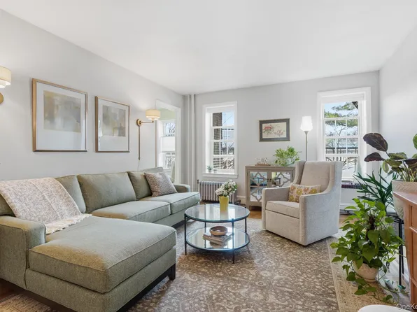 300 S Broadway #2D, Tarrytown, NY 10591