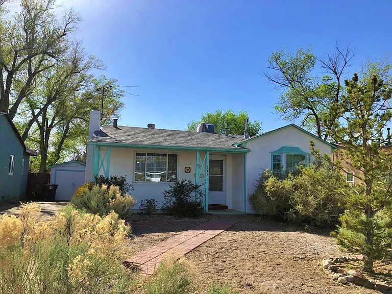 217 Hermosa Dr NE — Photo 3