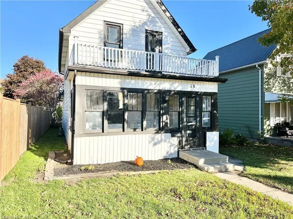 18 King St, Tillsonburg, ON N4G 3E2