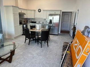 2104 Shantiniketan Blvd, Tavares, FL 32778