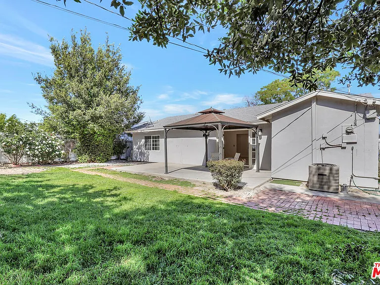 6421 Franrivers Ave — Photo 37
