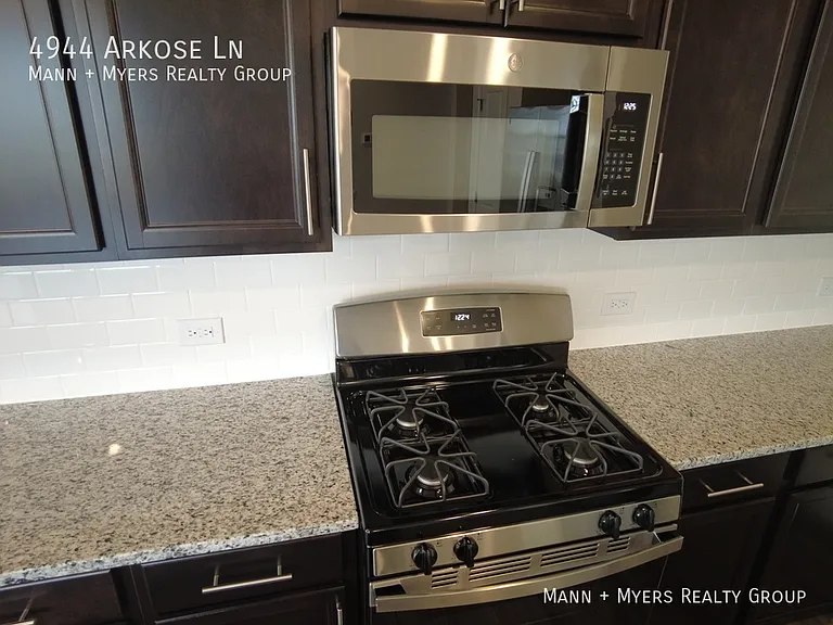 4944 Arkose Dr — Photo 14