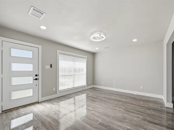 1314 Lorraine Ln, Mesquite, TX 75149
