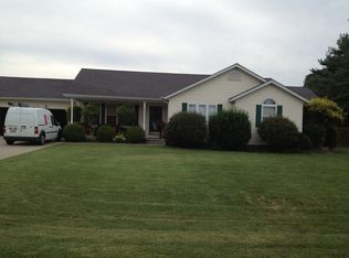 3005 Teakwood Ln, Herrin, IL 62948