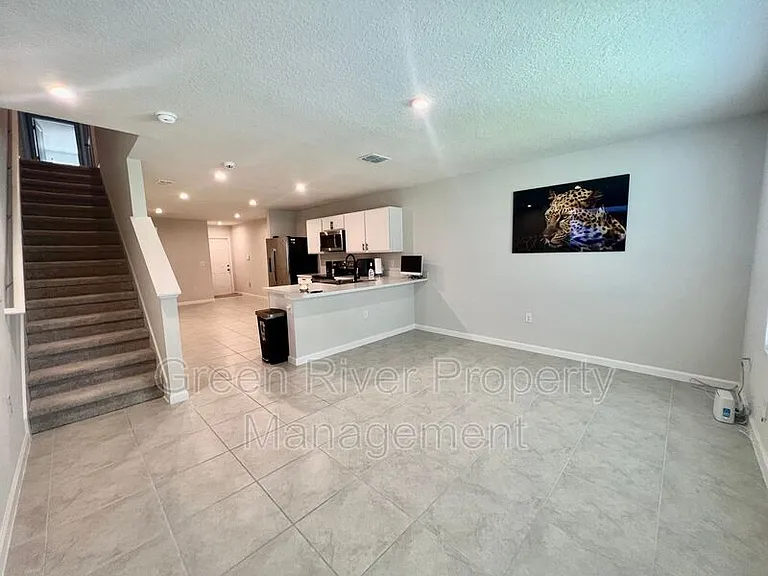 5953 Creekside Crossing Dr — Photo 9