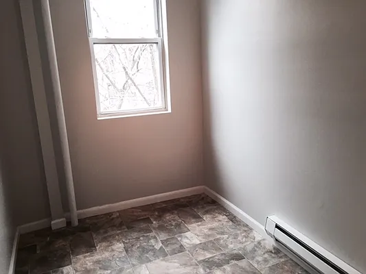 Rented by Premier Metro Realty Corp | media 27