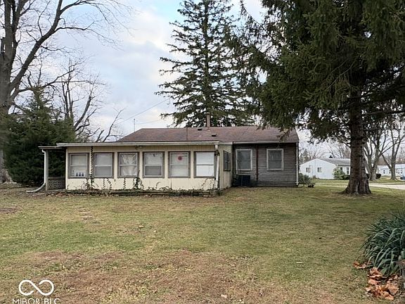5th image of 1102 Fairlane Dr