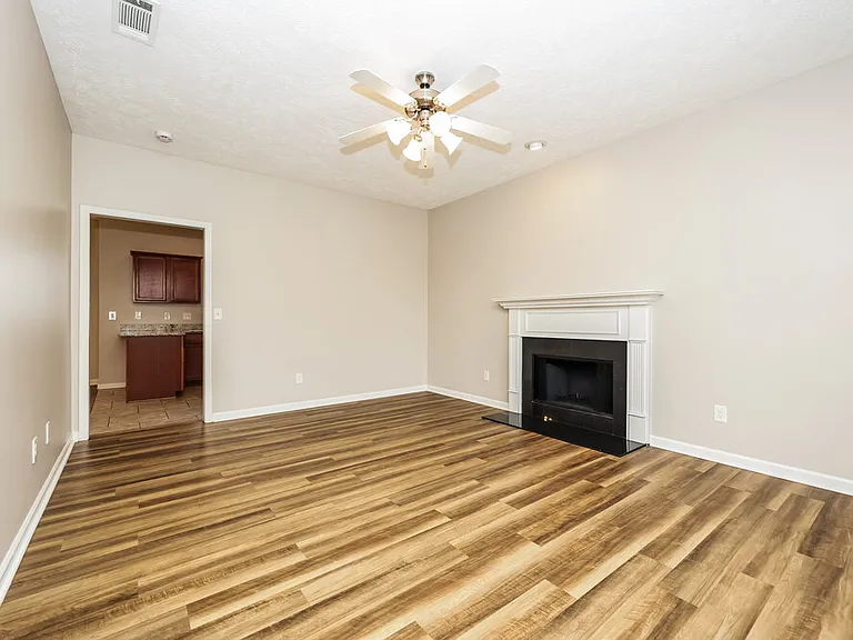 1116 Harmony Ln — Photo 5